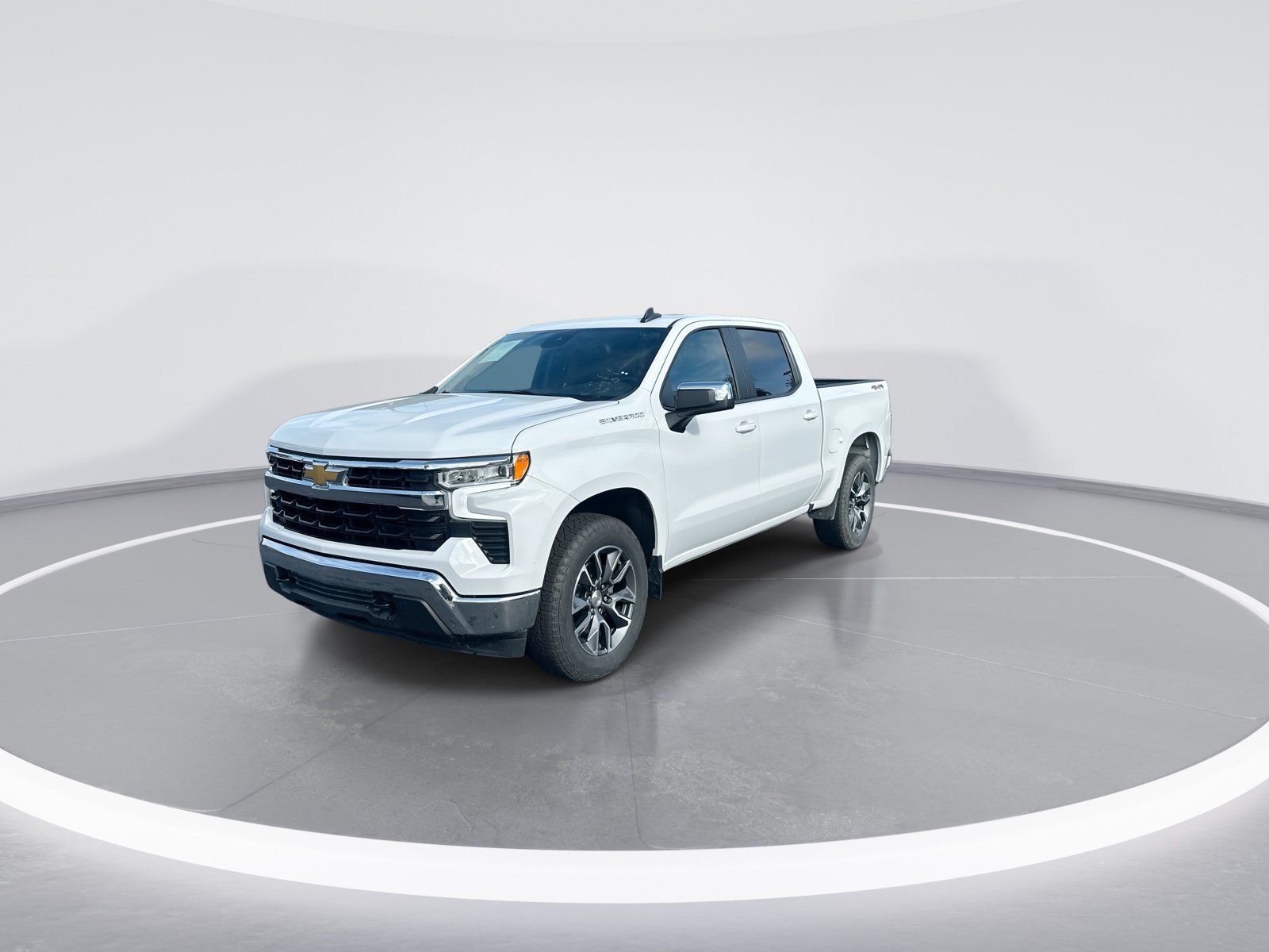 Used 2024 Chevrolet Silverado 1500 LT AWD/4WD image 5