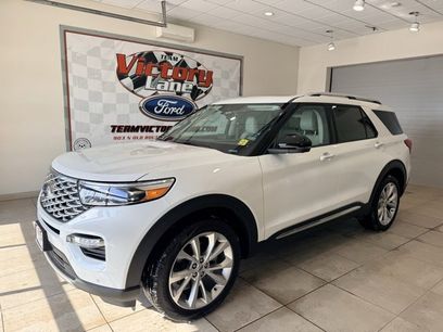 Used 2023 Ford Explorer Platinum w/ Technology Package