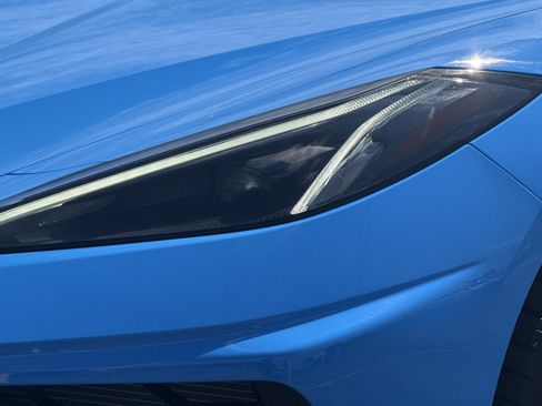 Used 2022 Chevrolet Corvette Stingray Premium Conv w/ Z51 Performance Package RWD image 6