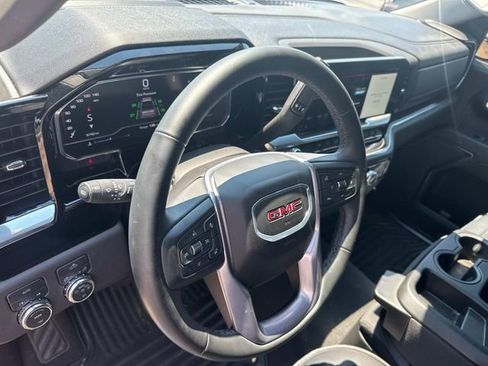 Used 2024 GMC Sierra 1500 Elevation image 22