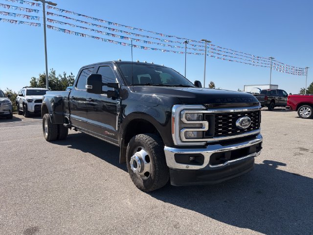 Used 2023 Ford F350 Lariat w/ Lariat Ultimate Package AWD/4WD image 3
