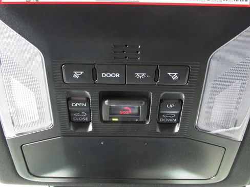 Certified 2025 Toyota RAV4 XSE AWD/4WD image 27