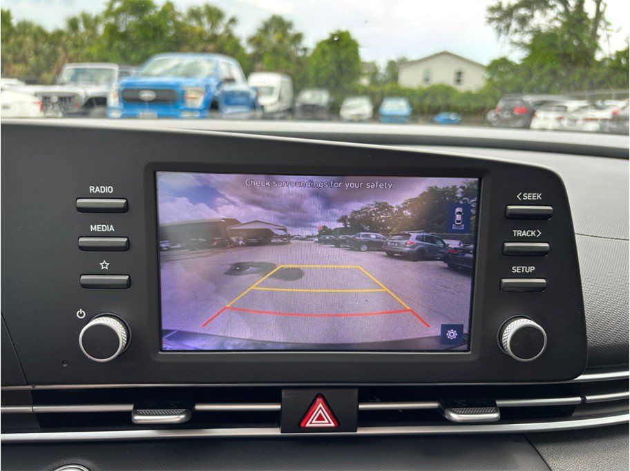 Used 2023 Hyundai Elantra SEL FWD image 26