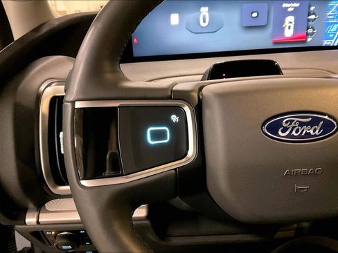 Certified 2025 Ford Expedition Max Active AWD/4WD image 17