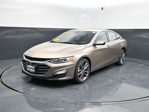 Used 2024 Chevrolet Malibu LT FWD image 4