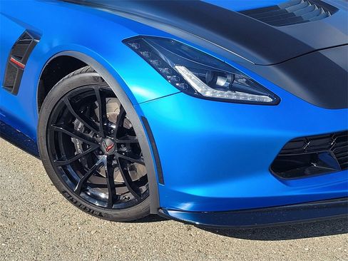 Used 2019 Chevrolet Corvette Grand Sport w/ Carbon Flash Badge Package image 9