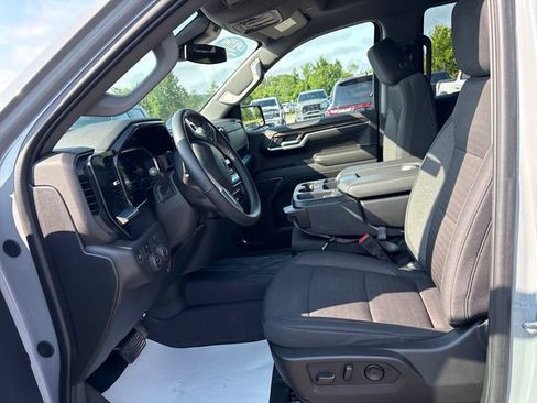 Used 2024 Chevrolet Silverado 1500 RST AWD/4WD image 8