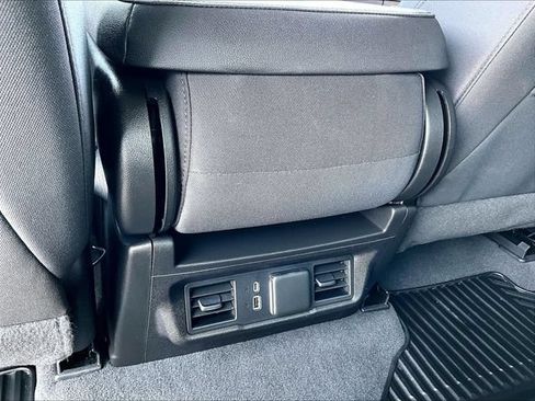 Used 2023 Chevrolet Silverado 1500 LT AWD/4WD image 27