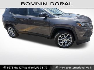 Used 2022 Jeep Compass Latitude AWD/4WD video 1