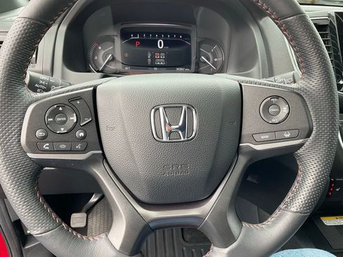 Used 2023 Honda Passport TrailSport image 12