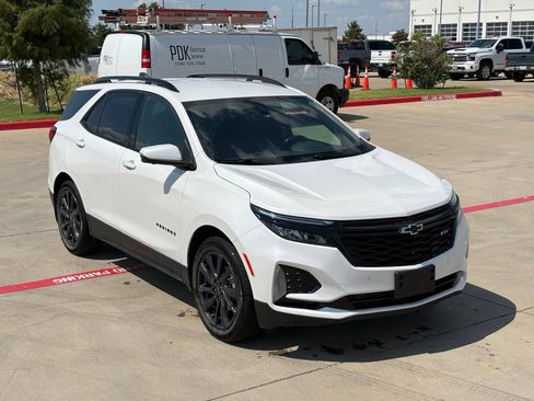 Used 2024 Chevrolet Equinox RS w/ RS Leather Package FWD image 12