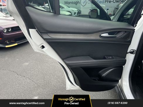 Used 2022 Alfa Romeo Stelvio Ti w/ Active Assist Plus Package image 15