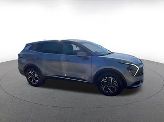 Used 2025 Kia Sportage LX video 2