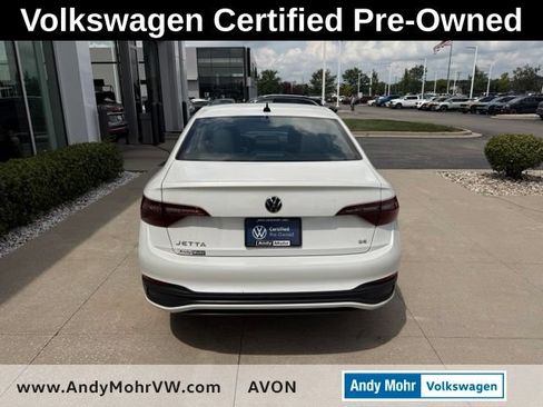Used 2023 Volkswagen Jetta SE FWD image 7