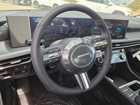 New 2026 Hyundai Sonata Limited FWD image 9