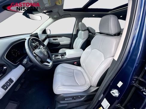 Used 2023 Honda Pilot Touring image 26