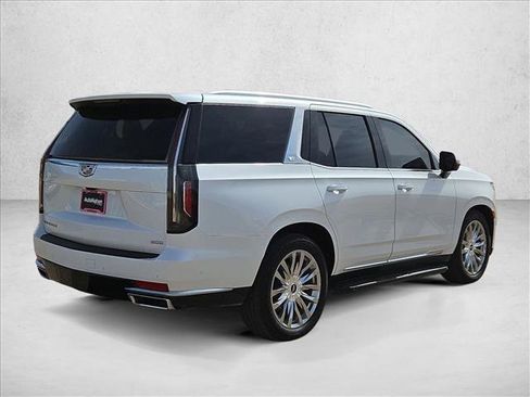 Used 2022 Cadillac Escalade Premium Luxury w/ Performance Package image 5