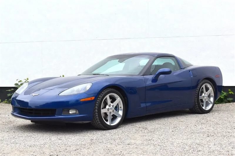 Used 2005 Chevrolet Corvette Coupe w/ Preferred Equipment Group RWD image 11
