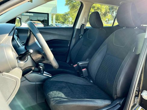 Used 2021 Nissan Kicks S w/ Interior Electronics Package FWD image 18
