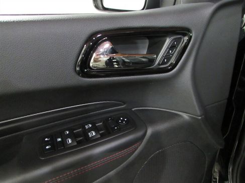 Used 2023 Dodge Durango GT image 13