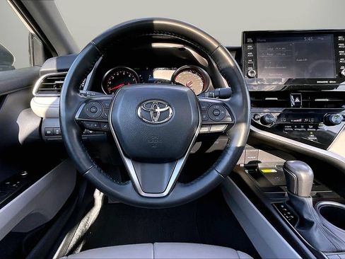 Used 2022 Toyota Camry XSE w/ Carpet Mat Package (TMS) FWD image 11