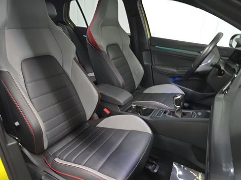 Used 2022 Volkswagen GTI Autobahn FWD image 15