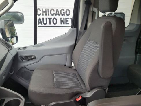 Used 2018 Ford Transit 150 XL RWD image 22