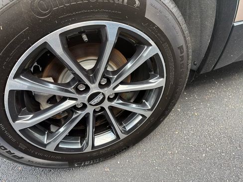 Used 2025 Cadillac XT4 Sport AWD/4WD image 6