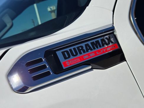 Used 2025 GMC Sierra 2500 SLT w/ SLT Convenience Package image 34