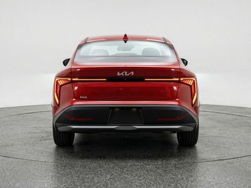 Used 2025 Kia K4 LXS image 7