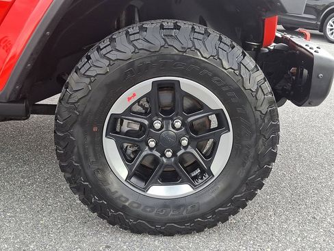 Used 2019 Jeep Wrangler Unlimited Rubicon AWD/4WD image 8