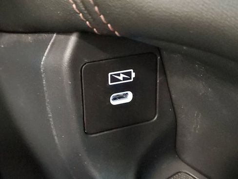 Certified 2024 Honda HR-V Sport image 32