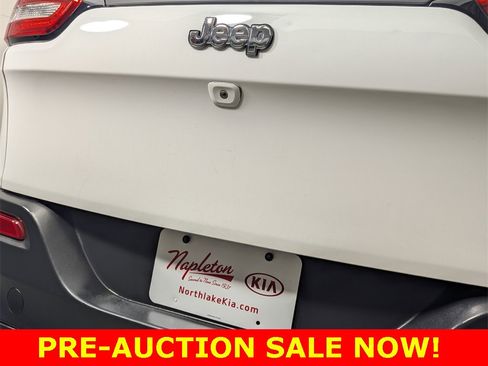 Used 2018 Jeep Cherokee Latitude image 8