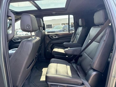 Used 2023 Chevrolet Suburban High Country AWD/4WD image 26