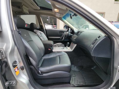 Used 2003 INFINITI FX45 AWD w/ Technology Pkg image 9