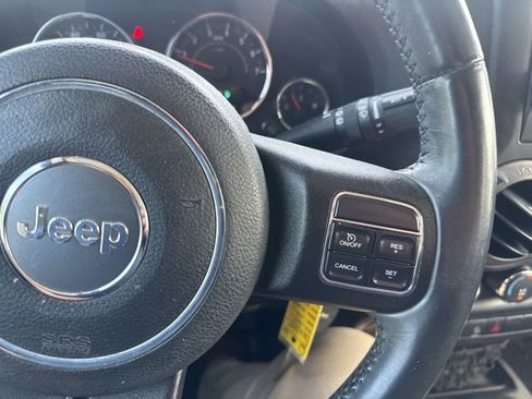 Used 2015 Jeep Wrangler Unlimited Sport w/ Quick Order Package 24S AWD/4WD image 23