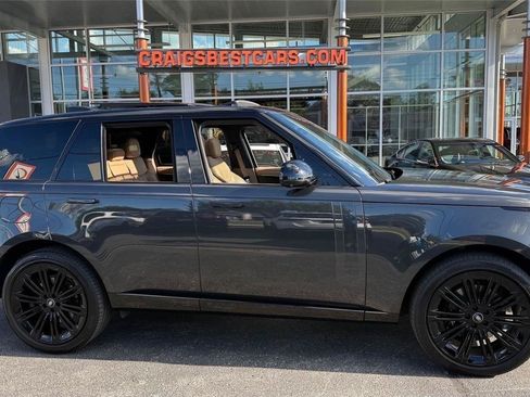 Used 2025 Land Rover Range Rover SE AWD/4WD image 51