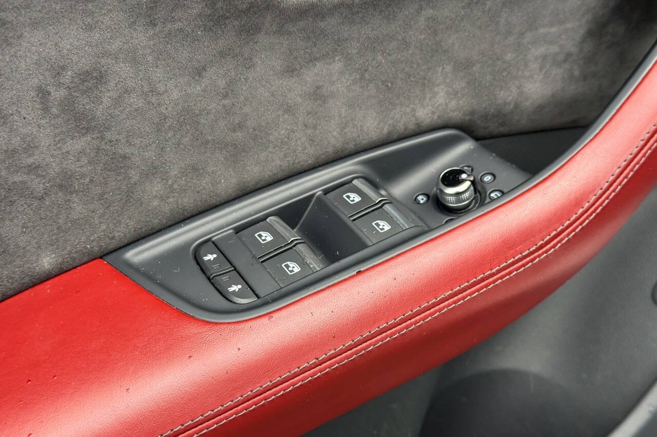 Used 2021 Audi SQ7 Prestige AWD/4WD image 31