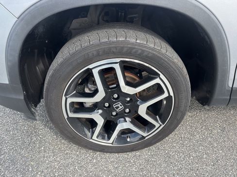 Used 2023 Honda Passport Elite image 11