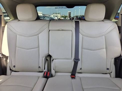 Used 2025 Cadillac XT5 Premium Luxury FWD image 11