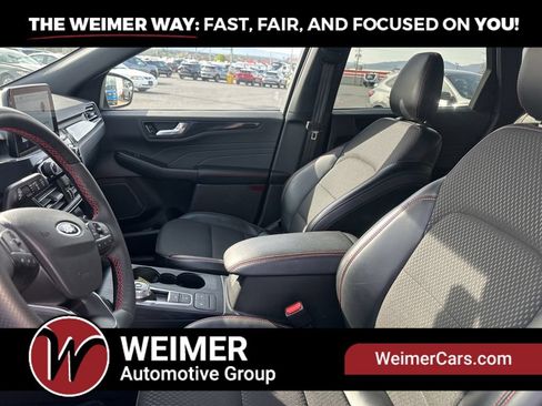Used 2025 Ford Escape ST-Line Select AWD/4WD image 9