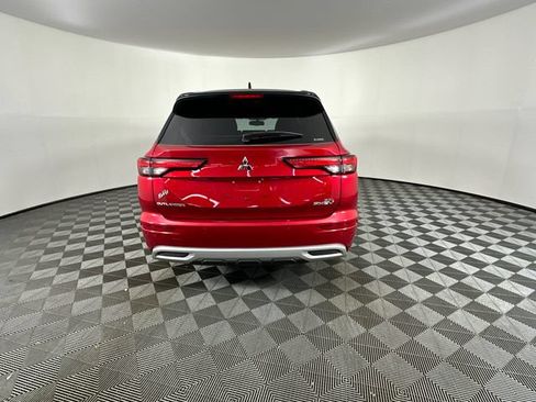 Used 2023 Mitsubishi Outlander SEL AWD/4WD image 6