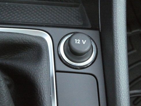 New 2025 Volkswagen Jetta SE image 15