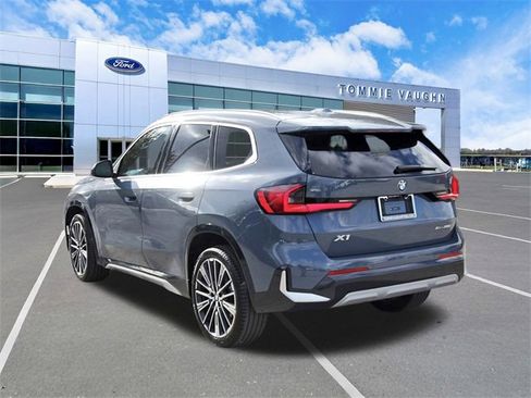 Used 2025 BMW X1 xDrive28i w/ Technology Package image 2