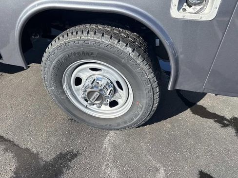 New 2025 Ford F350 XL w/ XL Chrome Package image 4