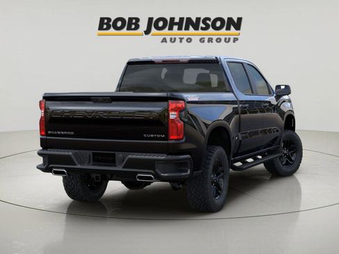 New 2026 Chevrolet Silverado 1500 Custom Trail Boss AWD/4WD image 3