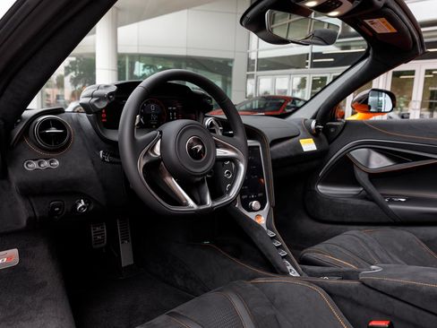 New 2027 McLaren 750S Spider RWD image 47