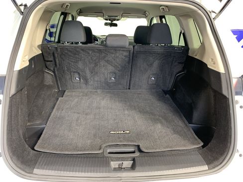 Used 2024 Nissan Rogue S FWD image 32