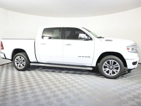 Used 2022 RAM 1500 Limited w/ Body Color Bumper Group AWD/4WD image 9