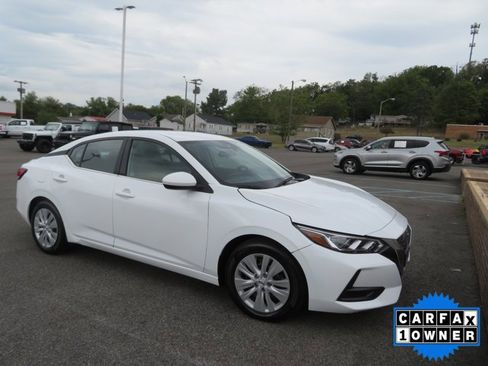Used 2023 Nissan Sentra S image 1